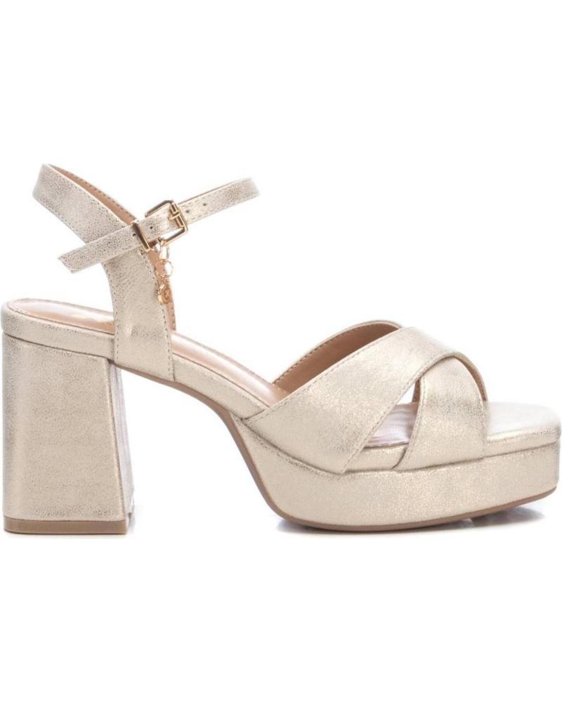 Sandalias de Mujer XTI SANDALIA PLATAFORMA DORADAS 06 ORO