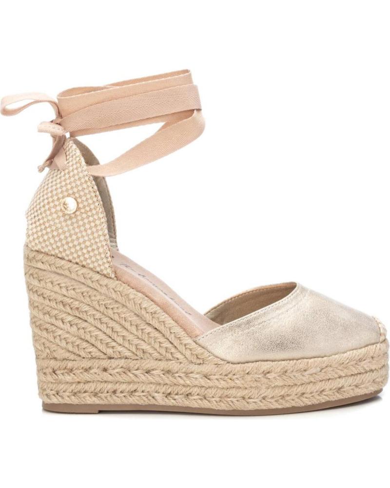 SANDALIAS DE PLATAFORMA XTI CUÑAS 142873 DORADAS DORADO