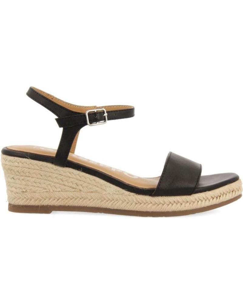 SANDALIAS DE CUÑA YALAHA 71701 NEGRO