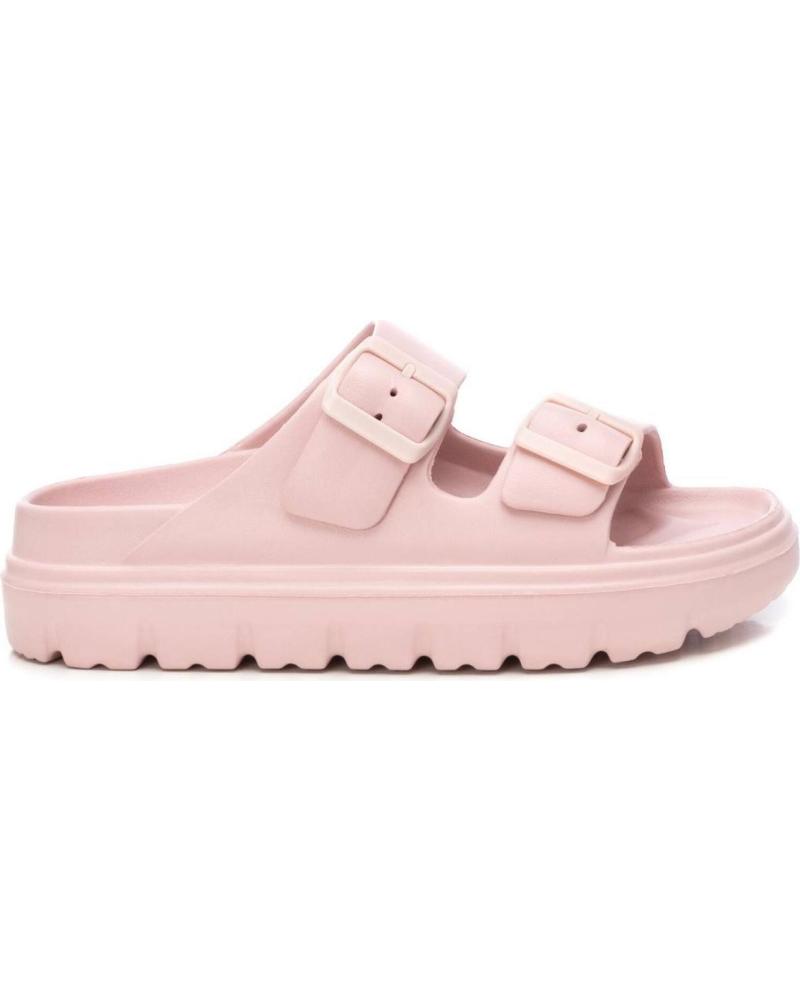 CHANCLAS XTI DE GOMA CON HEBILLAS AJUSTABLES EN COLOR ROSA NUDE NUDE