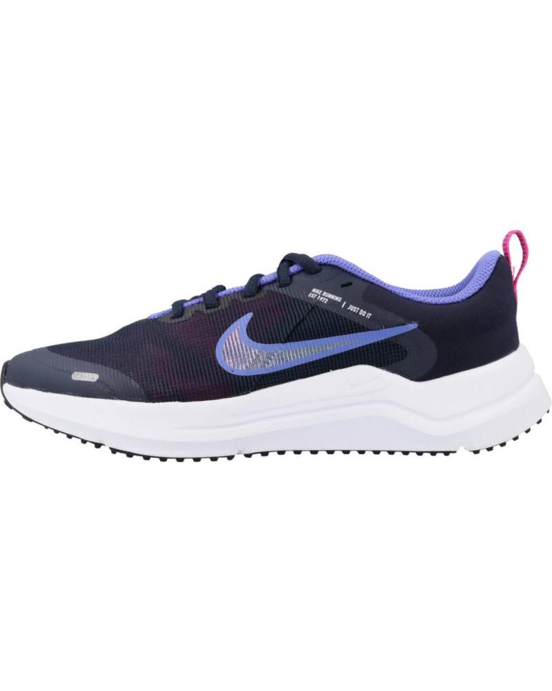 NIKE ZAPATILLAS DOWNSHIFTER 12 NN GS MARINO CON SWOOSH MORADO Y DETALLES ROSAS VARIOS COLORES