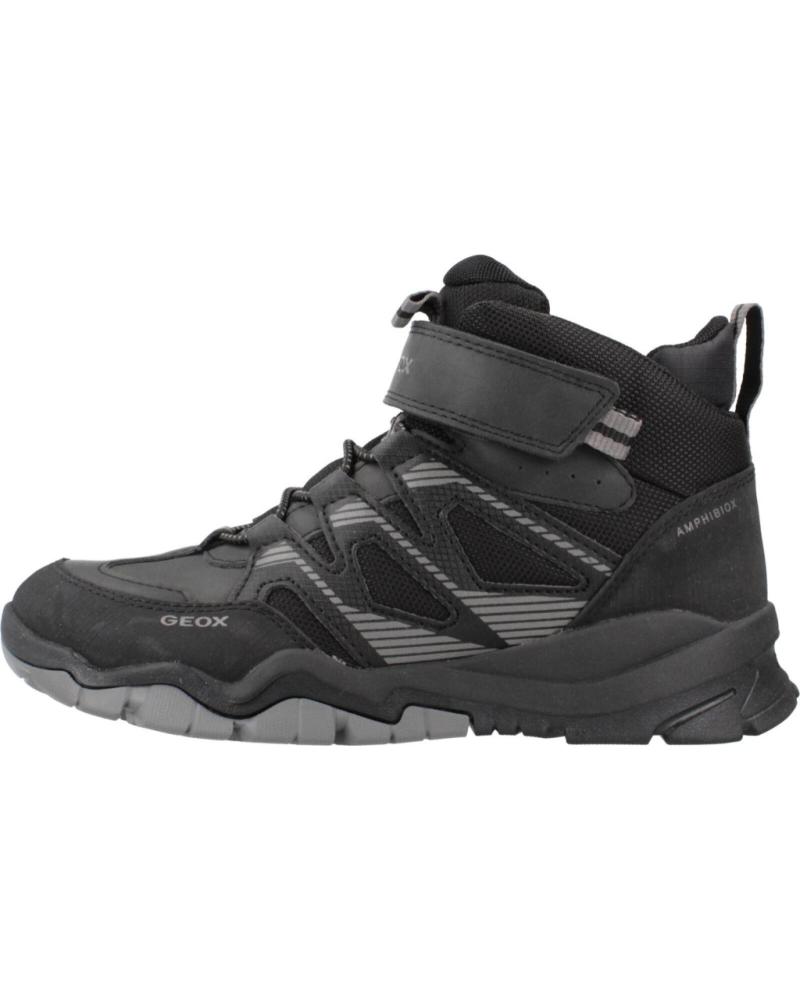 BOTAS GEOX J MONTRACK BOY ABX J26HBC C9999 NEGRAS C9999