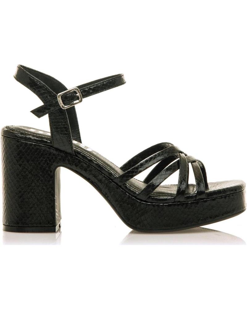 SANDALIAS DE TACÓN MTNG MUSTANG MODELO 59609 KENI NEGRAS NEGRO