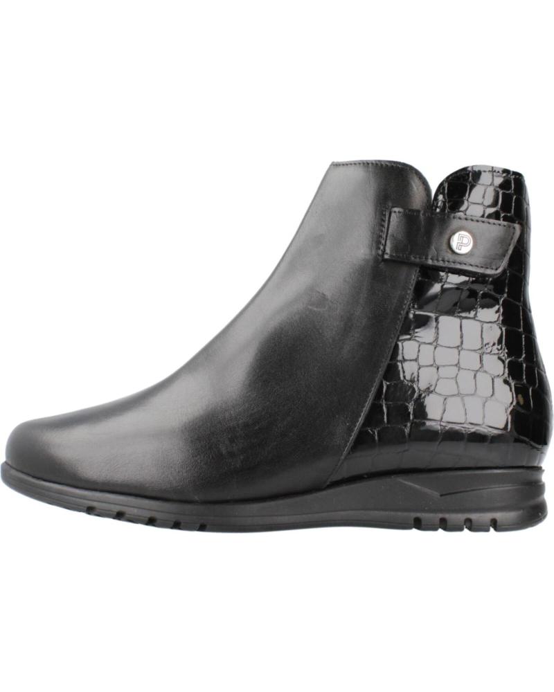 BOTINES PITILLOS 20004P DE PIEL NEGRA CON DETALLE CROCO NEGRO