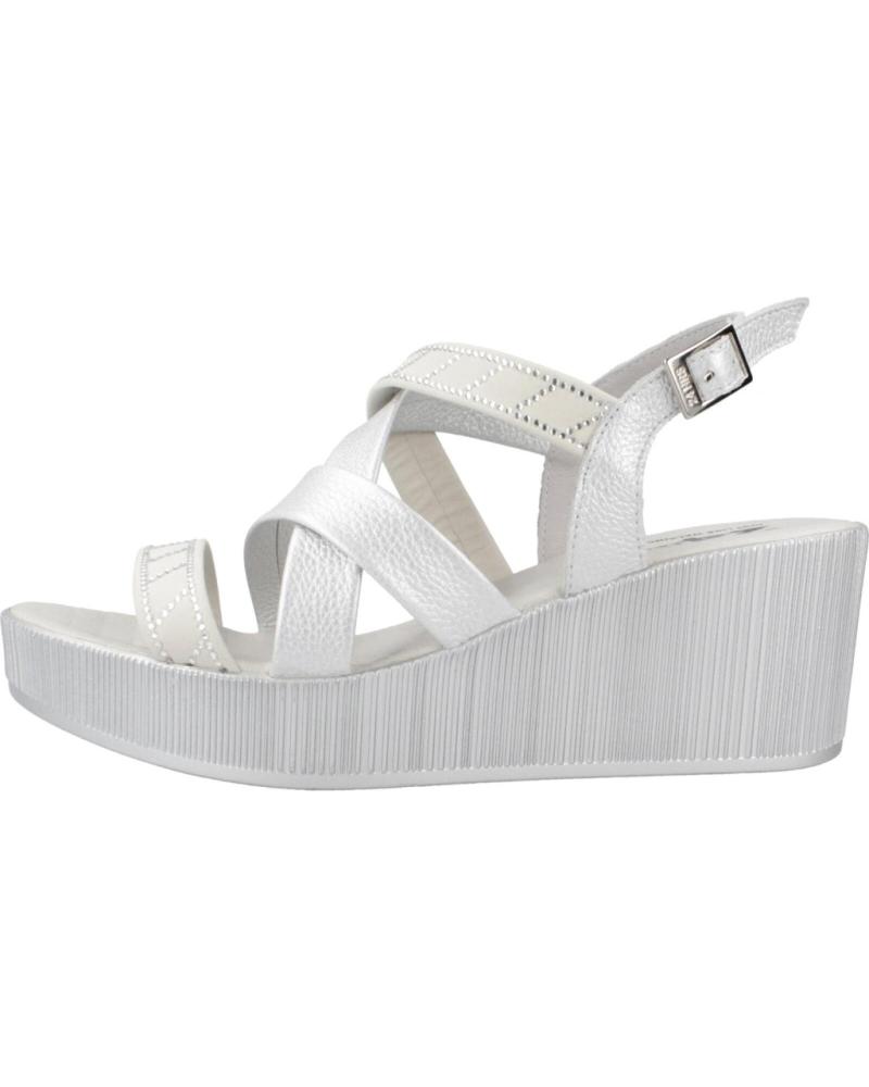 Sandalias de Mujer 24 HORAS SANDALIAS MUJER MODELO 26065 COLOR PLATA CRMSLVER