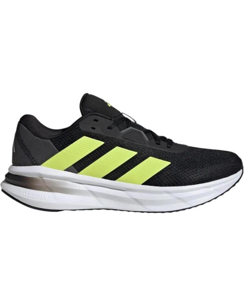 ZAPATILLAS DE RUNNING ADIDAS GALAXY 7 JI4597 NEGRAS CON DETALLES AMARILLO FLÚOR CBLACK-PULLIM-GREFIV