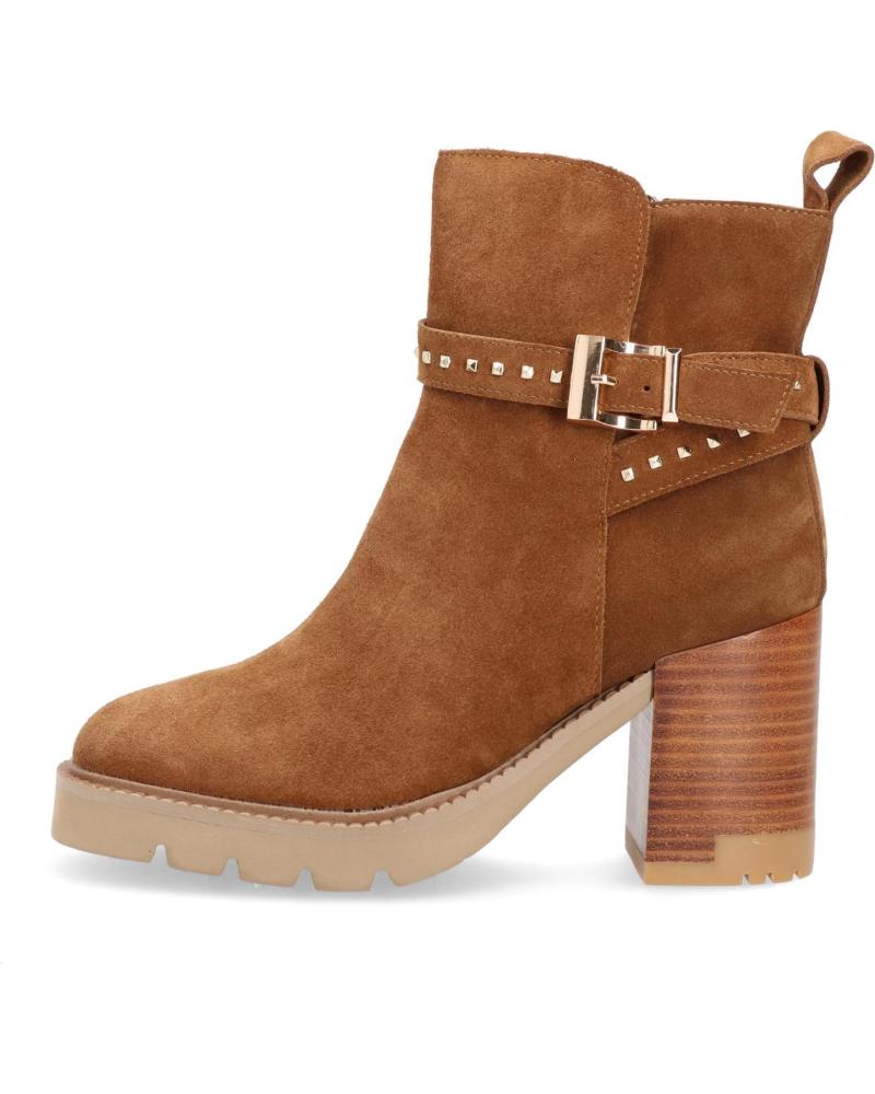 Botines de Mujer ALMA EN PENA BOTIN TACHUELAS CAMEL