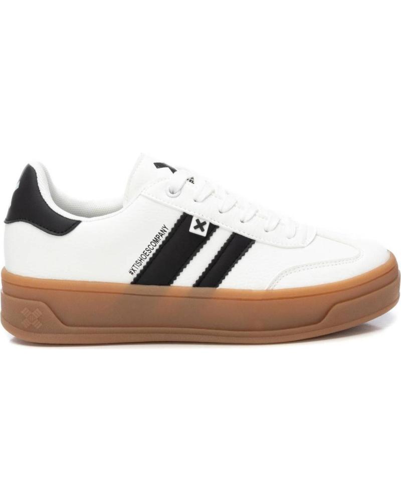 Deportivas de Mujer XTI ZAPATILLAS XTI CON PLATAFORMA Y DETALLES EN CONTRASTE BLANCO