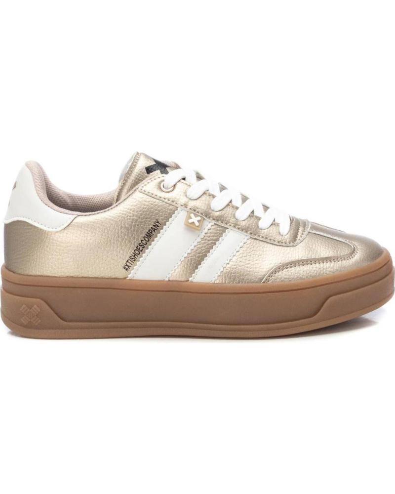 ZAPATILLAS XTI CON PLATAFORMA Y ACABADO METALIZADO 05 ORO