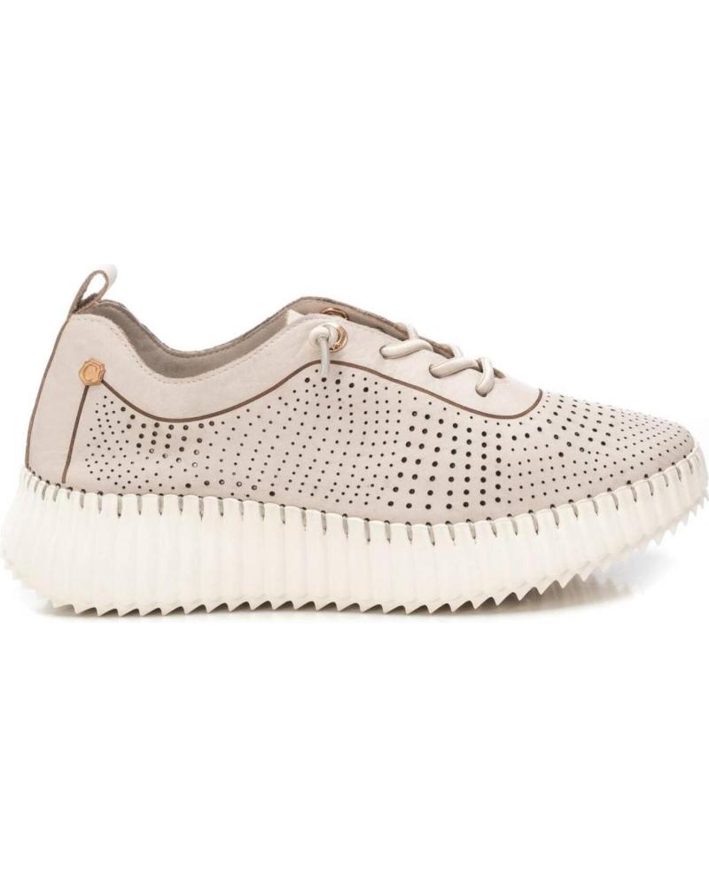 ZAPATILLAS CARMELA DE PIEL BEIGE CON SUELA ANTIDESLIZANTE PARA MUJER BEIGE
