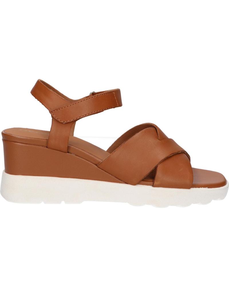 GEOX SANDALIAS MUJER MODELO D SPHERICA EC6 COLOR MARRON C6001