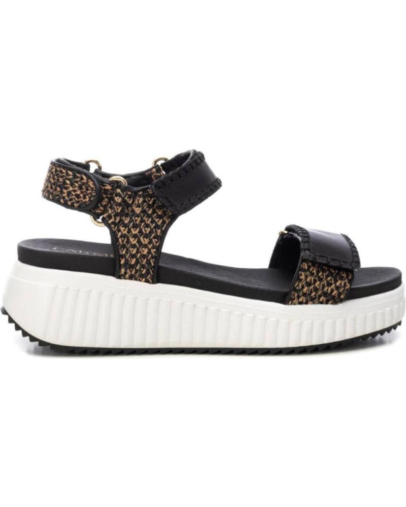 SANDALIAS CARMELA PIEL NEGRA CON PLATAFORMA Y DETALLE LEOPARDO NEGRO