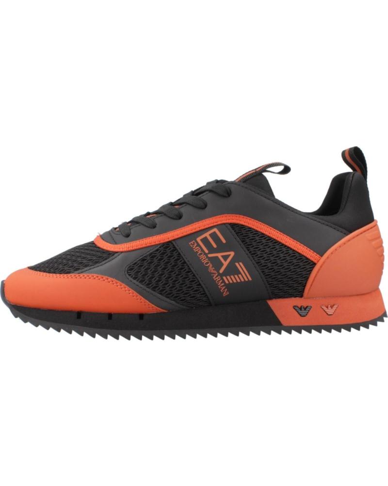 Sapatilhas de Homem EMPORIO ARMANI ZAPATILLAS HOMBRE MODELO X8X027 COLOR NEGRO D188