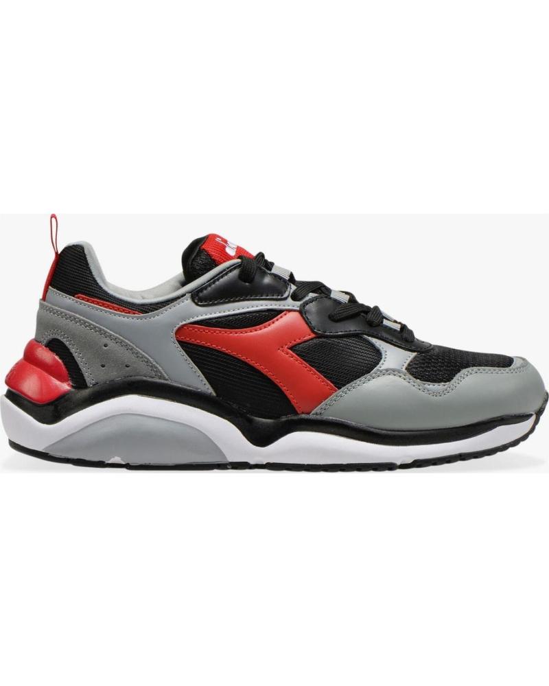 Zapatillas deporte de Hombre DIADORA WHIZZ RUN BLACK-RED CAPITAL