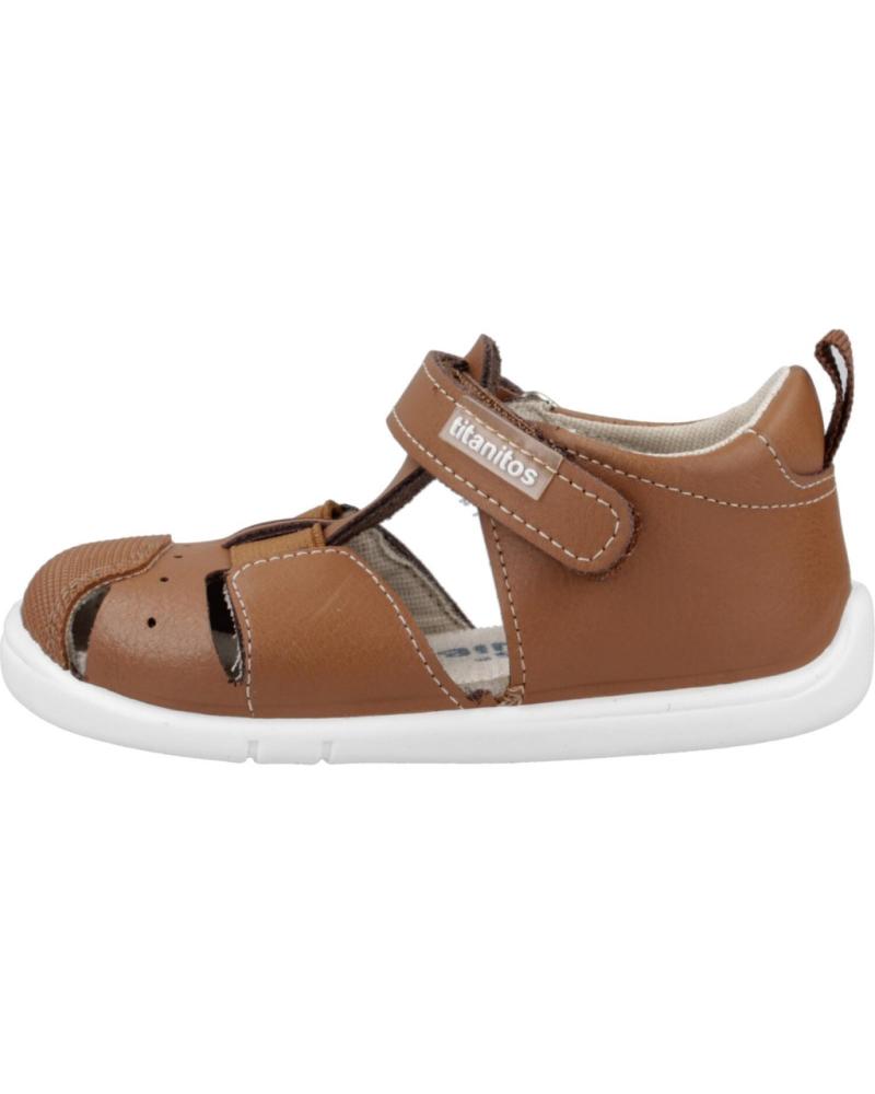 Sandalias de Niño TITANITOS SANDALIAS NINO MODELO B500 CLAUDIO COLOR MARRON ROBLE