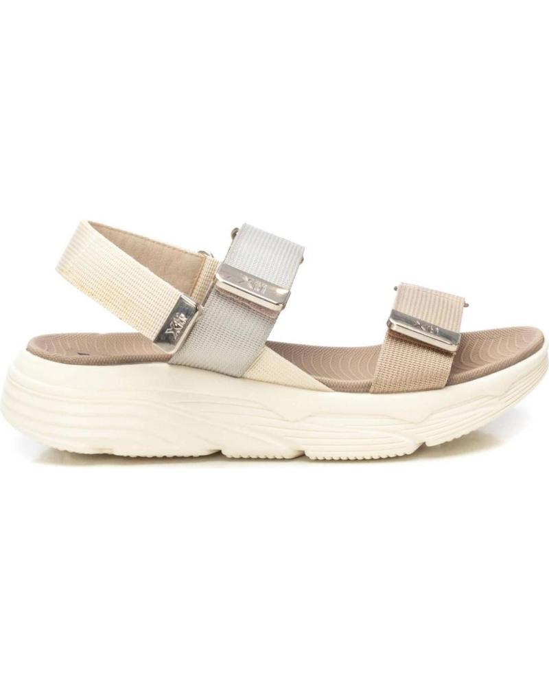 SANDALIAS XTI 144073 DE PLATAFORMA CON CIERRE DE VELCRO BEIGE
