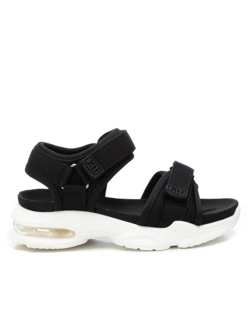 XTI SANDALIA DEPORTIVA XTI 151233 CON PLATAFORMA Y CIERRE DE VELCRO NEGRO