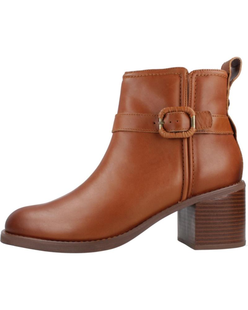 BOTINES CLARKS CHAMBERLY TRIM DE PIEL MARRÓN MIDTAN MIDTAN