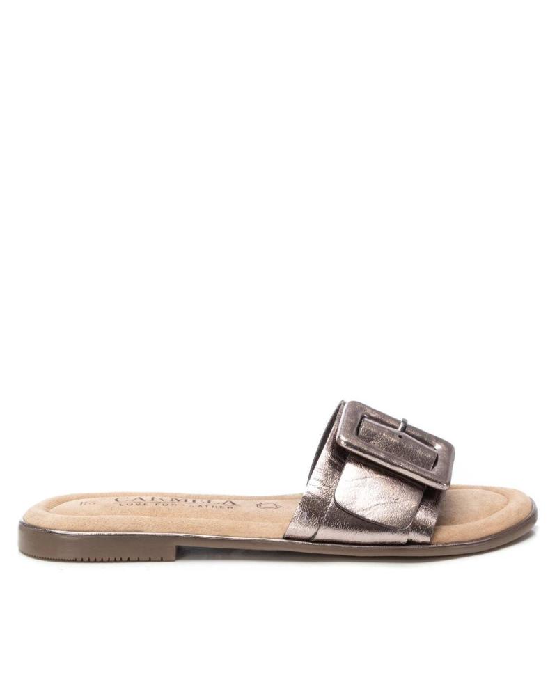 SANDALIAS PLANAS CARMELA 162406 EN TONO PLATEADO PLOMO