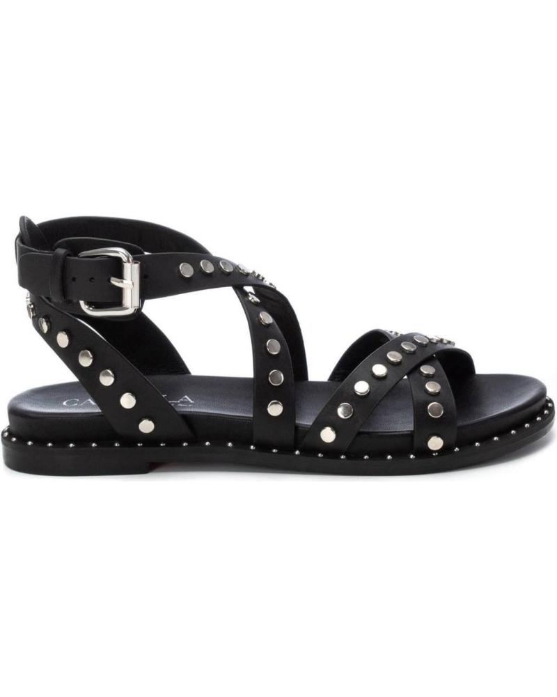 SANDALIA 162393 CON TACHUELAS Y CIERRE DE HEBILLA VARIOS COLORES