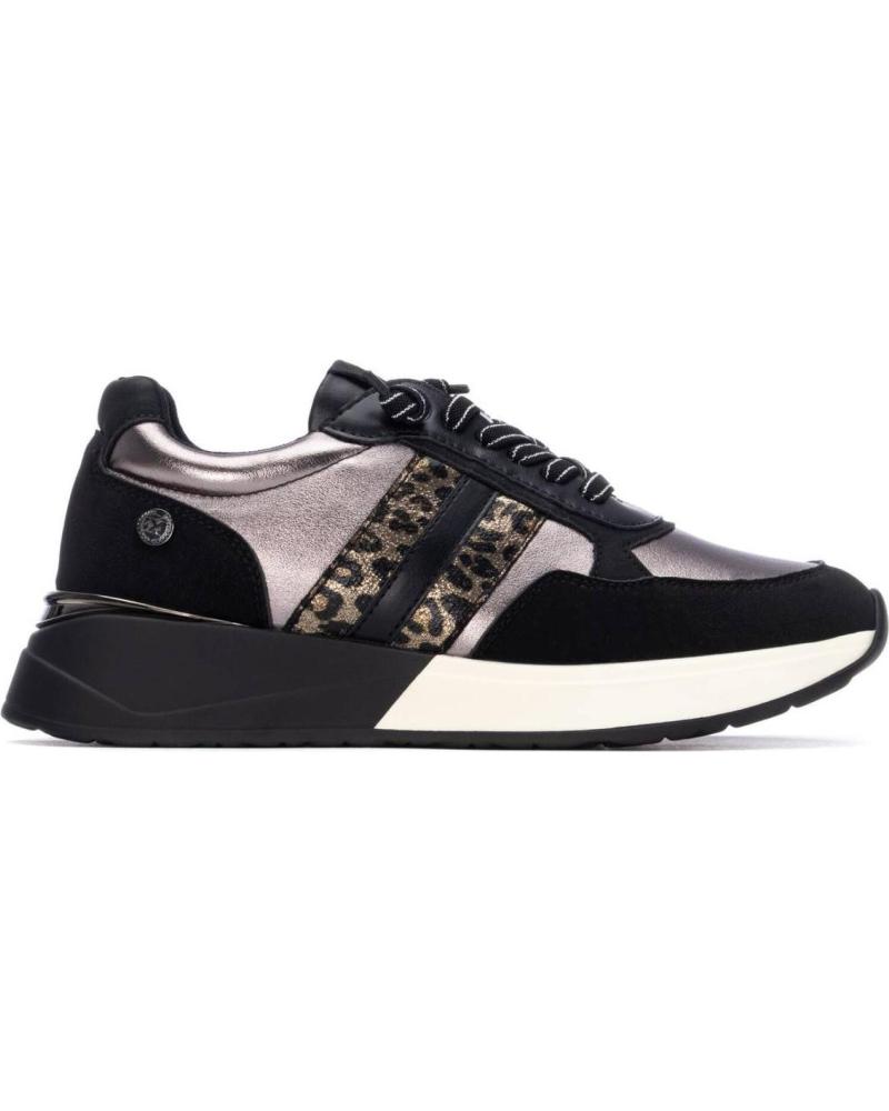 ZAPATILLAS CASUAL XTI 144672 NEGRAS PARA MUJER NEGRO