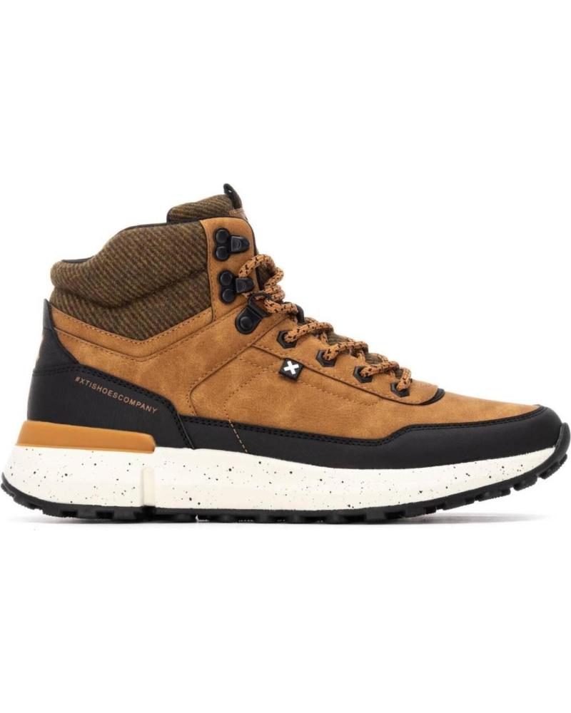 BOTAS TREKKING XTI 144692 CAMEL MARRóN
