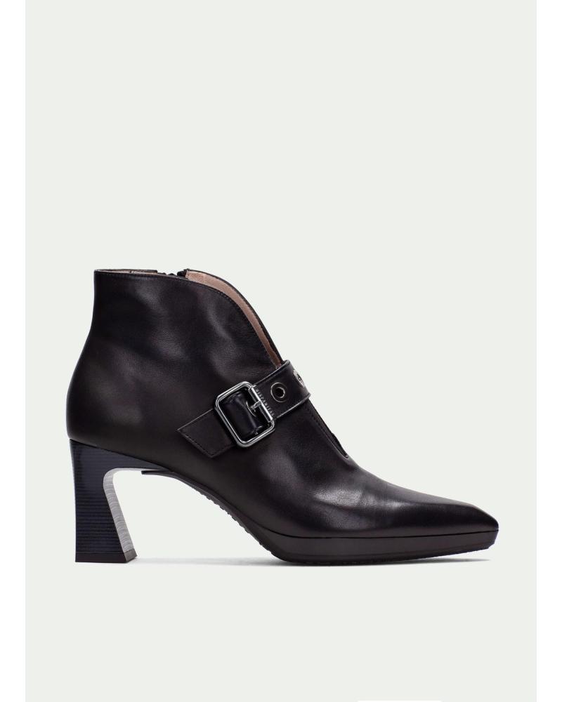 HISPANITAS BOTÍN DE PIEL ATLANTA HI254244 NEGRO CON HEBILLA Y TACÓN GEOMÉTRICO NEGRO