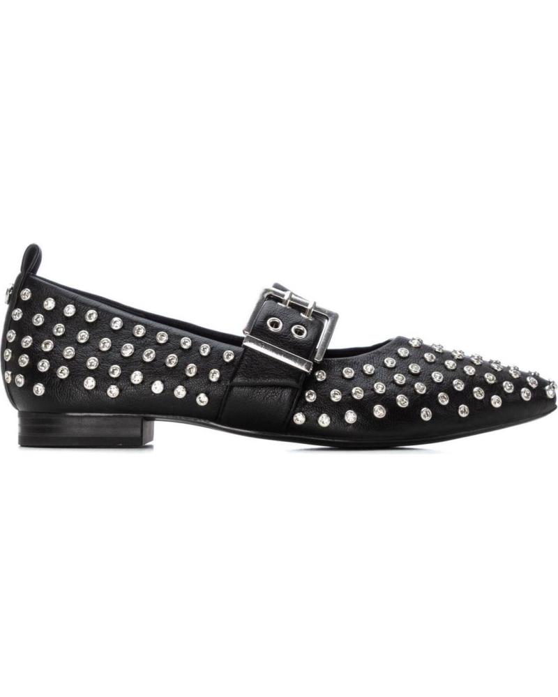 MOCASINES PLANOS XTI 144264 CON TACHUELAS Y HEBILLA NEGRO