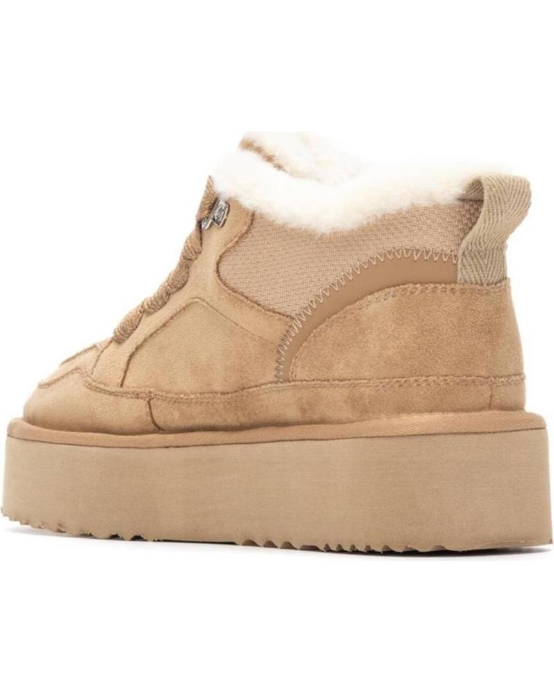 XTI BOTÍN URBANO PLATAFORMA Y FORRO DE PELO MODELO 144338 BEIGE BEIGE