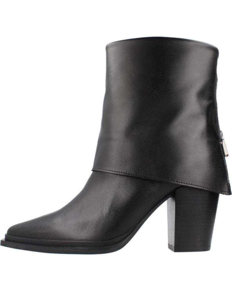 ALPE BOTINES NEGROS CON SOLAPA Y TACÓN BLOQUE MODELO 5274 NEGRO