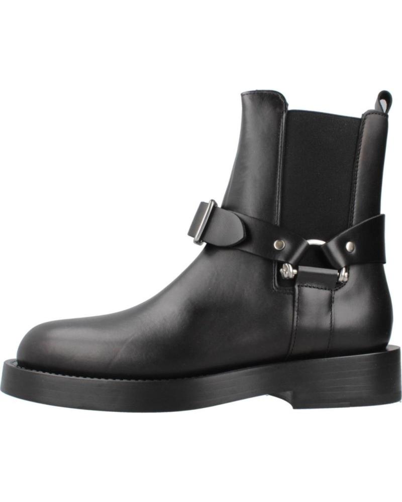 ALPE BOTINES ELOISE NEGROS CON HEBILLA METÁLICA Y SUELA TRACK NEGRO