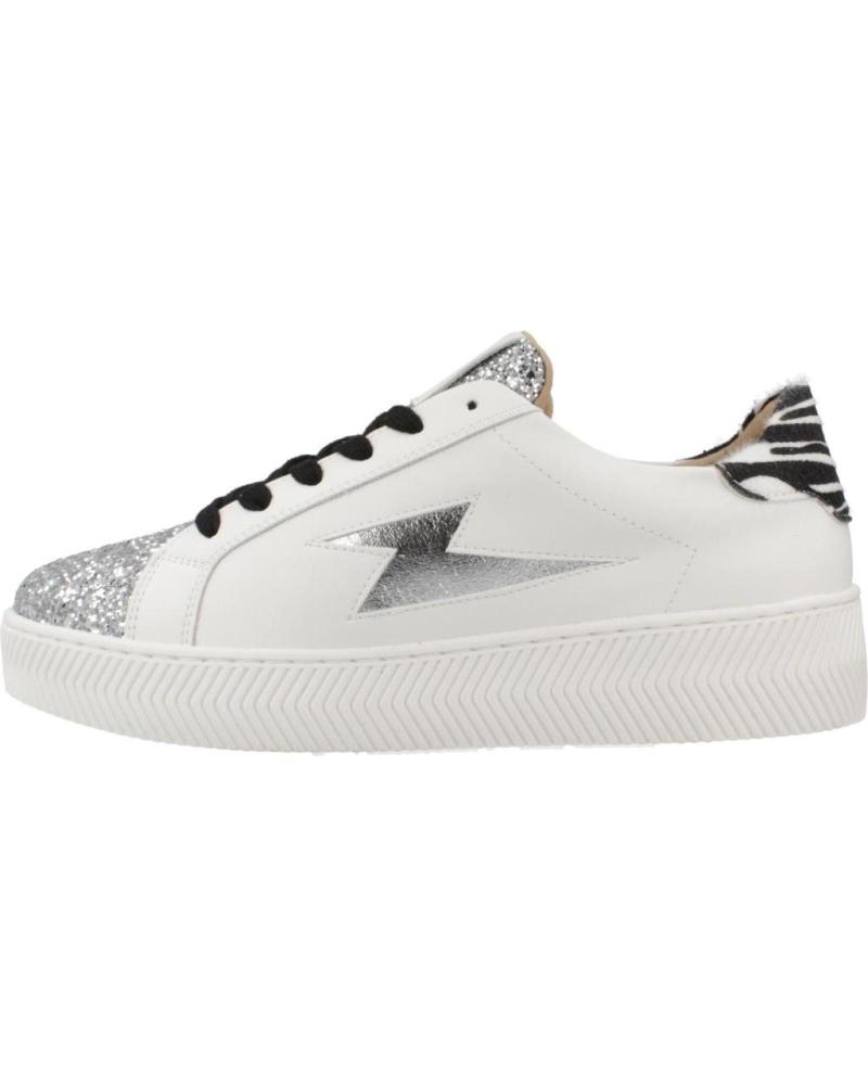 ZAPATILLAS VANESSA WU ELLEN BLANCO ARGENT CON DETALLES GLITTER Y RAYO LATERAL ARGENT