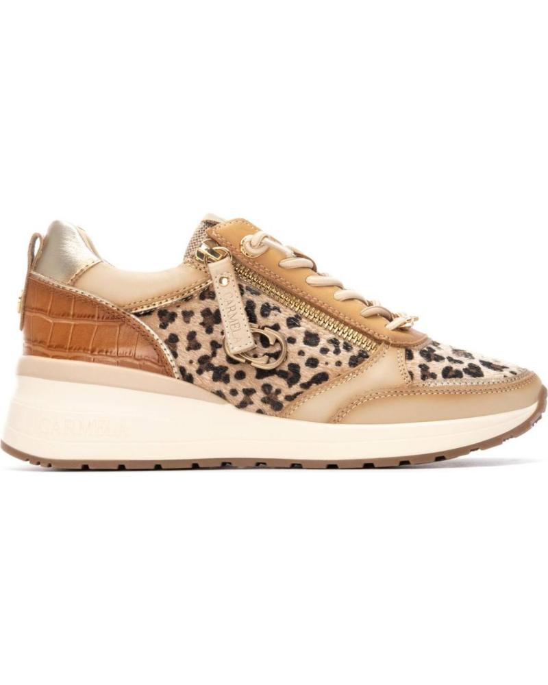 ZAPATILLAS CARMELA 162653 BEIGE CON ANIMAL PRINT Y CREMALLERA LATERAL BEIGE