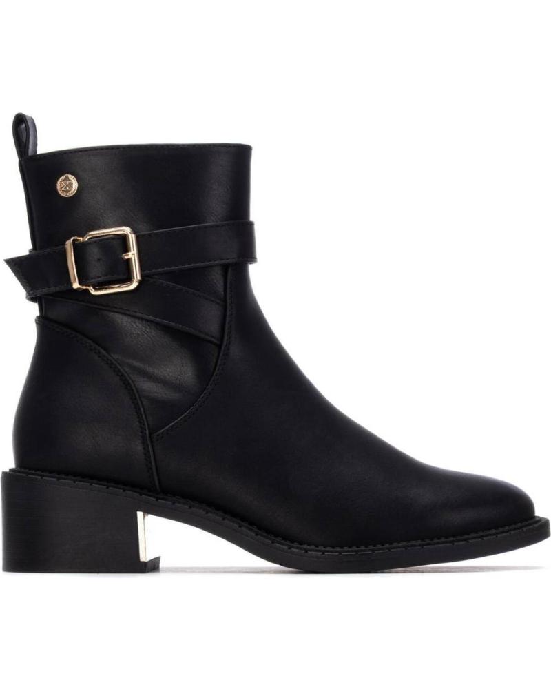 BOTÍN XTI BASIC 130567 NEGRO CON CORREA Y HEBILLA NEGRO