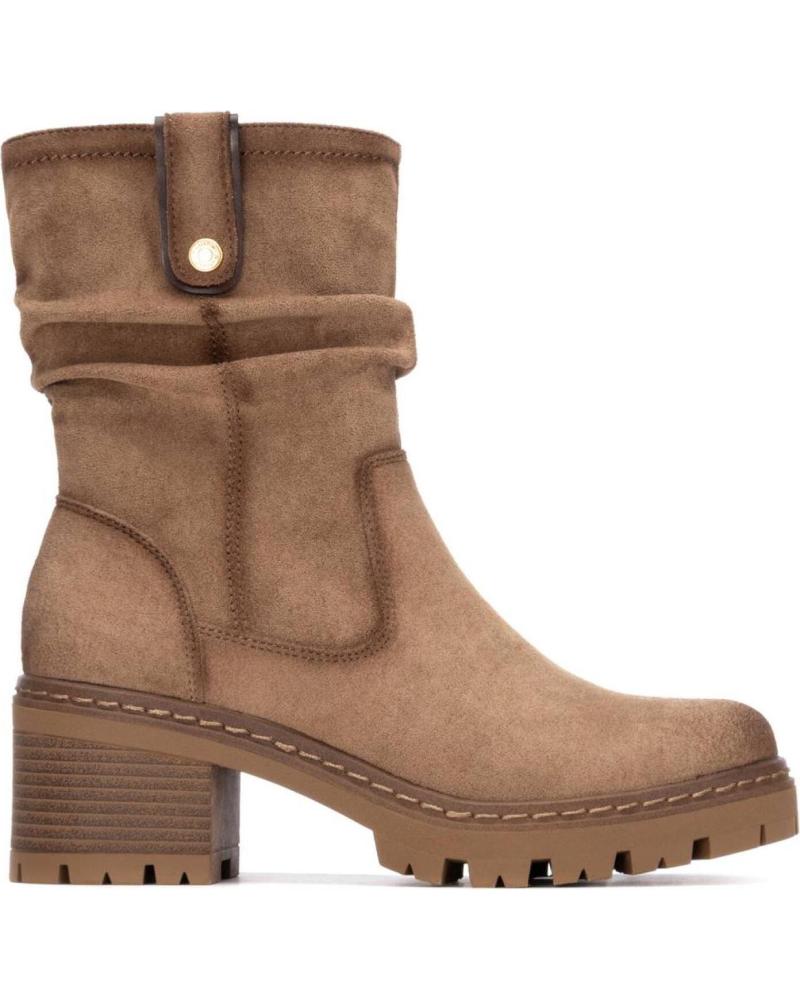 BOTAS REFRESH BEIGE CON SUELA TRACK Y DETALLE FRUNCIDO BEIGE