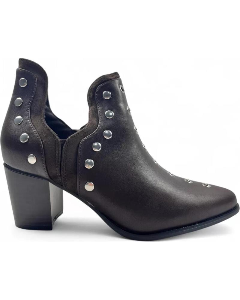BOTÍN COWBOY TIMBOS 132224 MARRÓN CON TACHUELAS METÁLICAS MARRóN