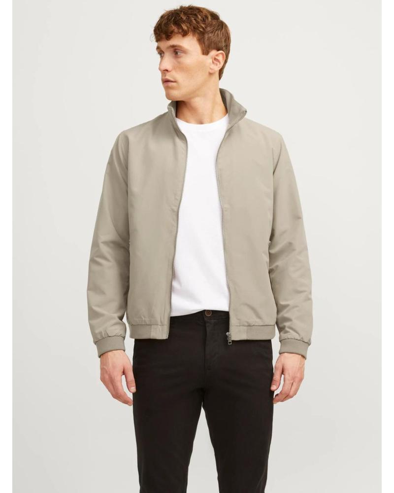 CHAQUETA BOMBER JACK & JONES 12204277 EN COLOR BEIGE BEIGE