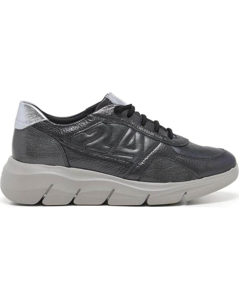 ZAPATILLAS 24 HORAS MODELO 26617 DE PIEL ANTRACITA GRIS GRIS
