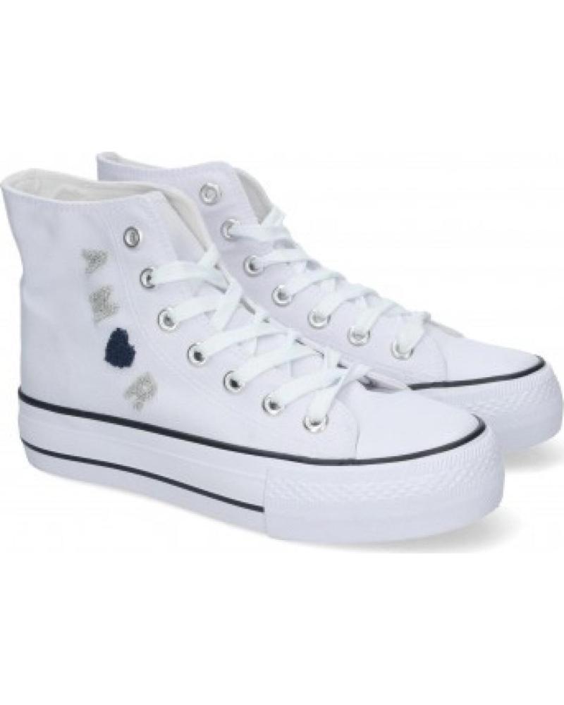 ZAPATILLAS CAÑA ALTA SPORT3PUNTO0 CON DETALLES DE CORAZÓN VARIOS COLORES