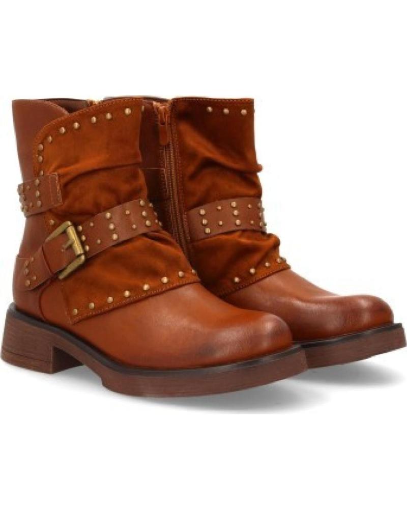 BOTAS DE MUJER SPORT3PUNTO0 4366 CAMEL CON TACHUELAS Y HEBILLA VARIOS COLORES