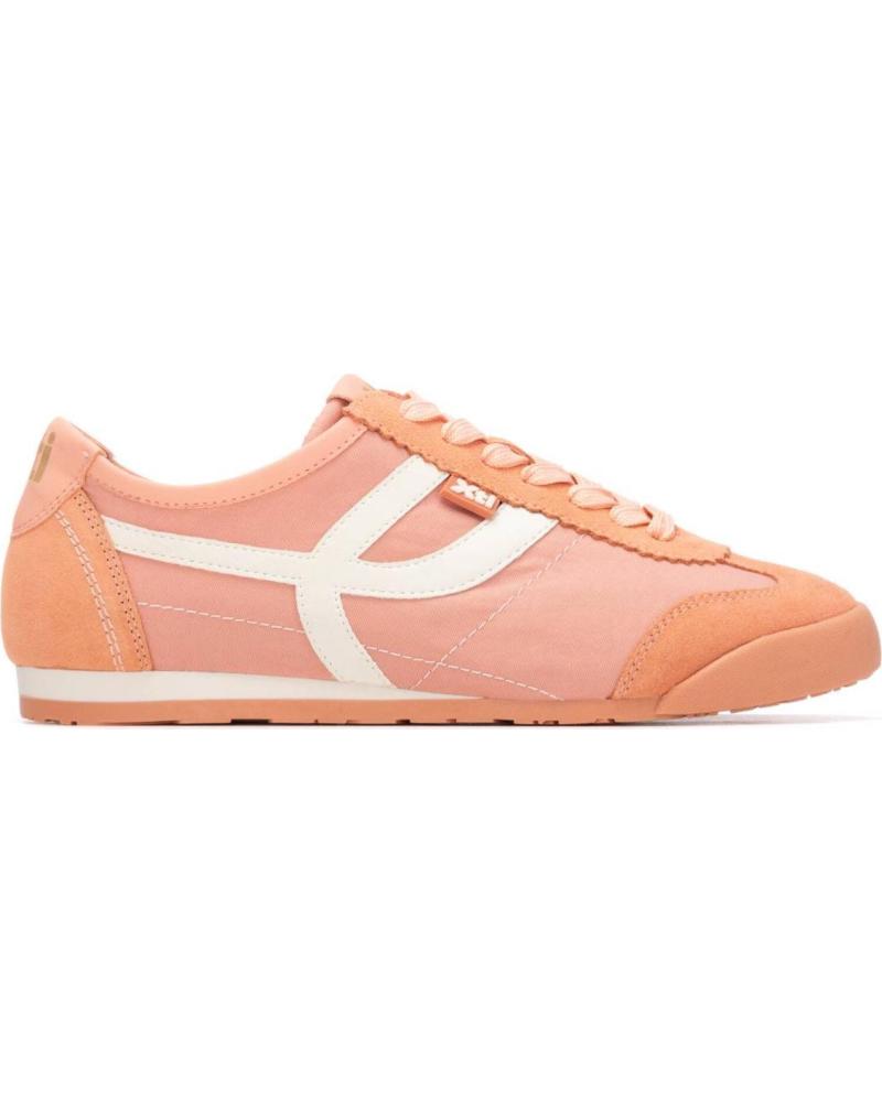 XTI ZAPATILLAS CASUAL MODELO 145218 PARA MUJER CORAL
