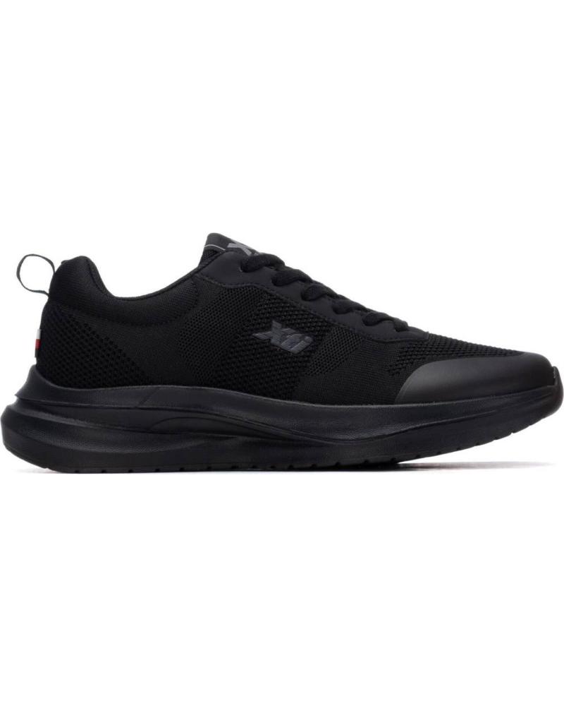 ZAPATILLAS CASUAL XTI 145799 PARA HOMBRE, MODELO 1171935 NEGRO