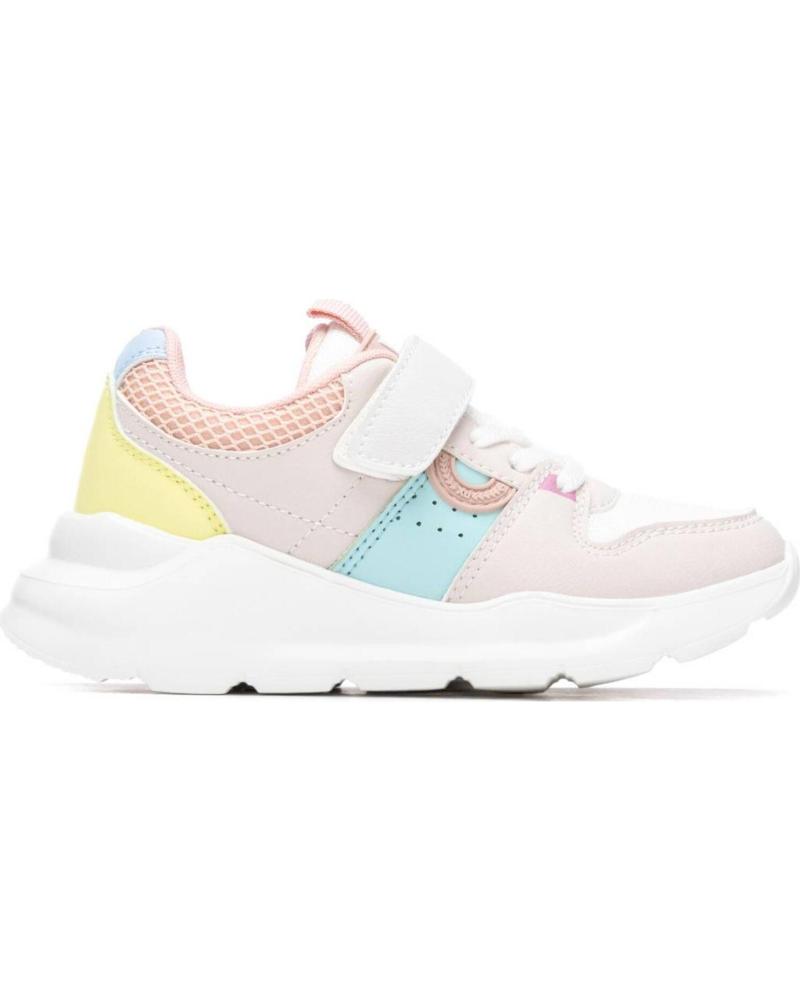 ZAPATILLAS CASUAL XTI MODELO 153009 PARA MUJER BEIGE