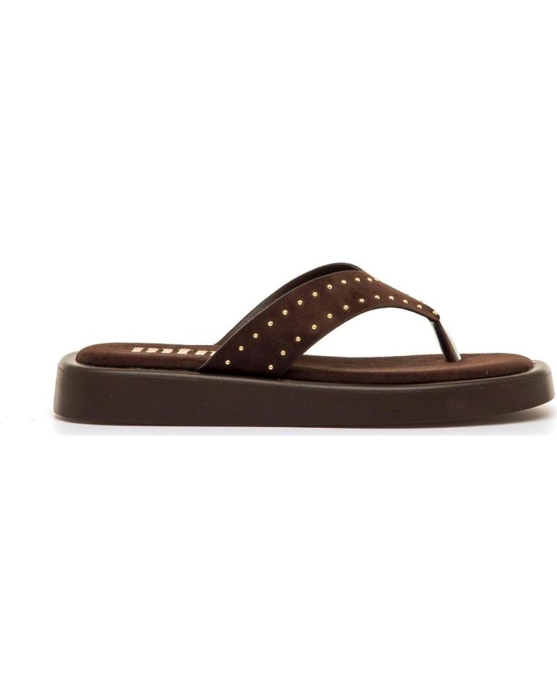 MTNG CHANCLAS MTNG 56257 MARRÓN CON TACHUELAS MARRóN