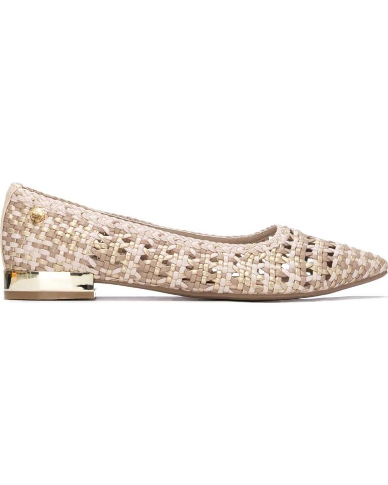 BAILARINAS XTI CON DETALLE TRENZADO Y TACÓN METÁLICO BEIGE