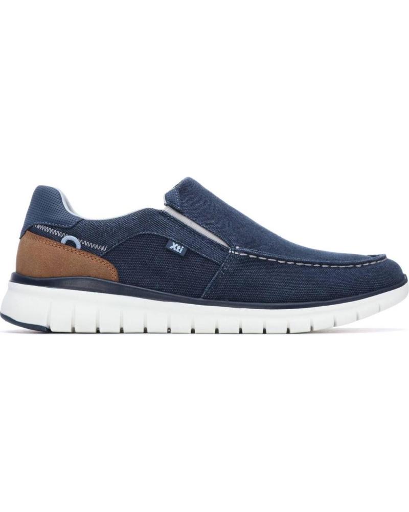 XTI ZAPATILLAS SLIP-ON XTI CON DETALLE EN CONTRASTE NAVY