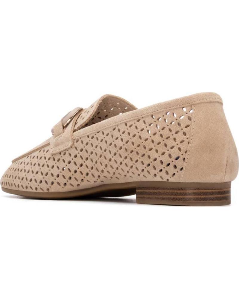 CARMELA MOCASINES CARMELA BEIGE PIEL CON ADORNO BEIGE