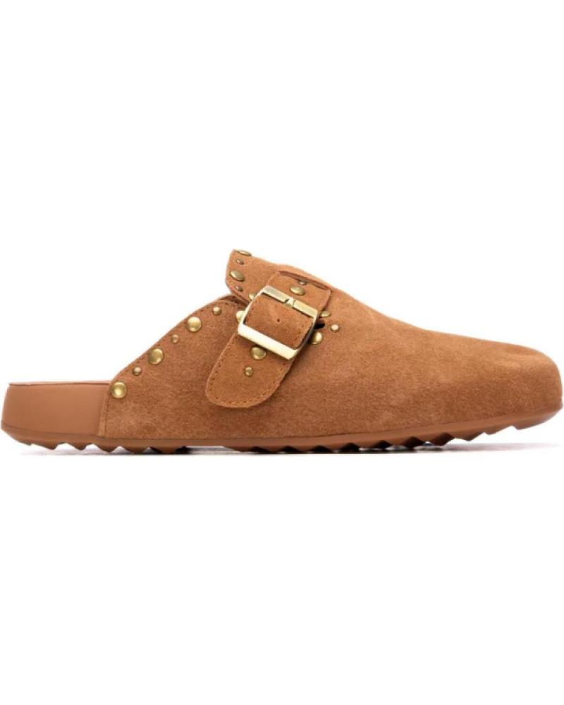 XTI ZUECOS PLANOS XTI CON HEBILLA AJUSTABLE BEIGE