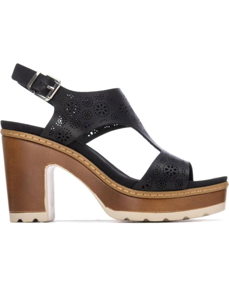 REFRESH SANDALIAS DE TACÓN CON PLATAFORMA Y CIERRE DE HEBILLA NEGRO