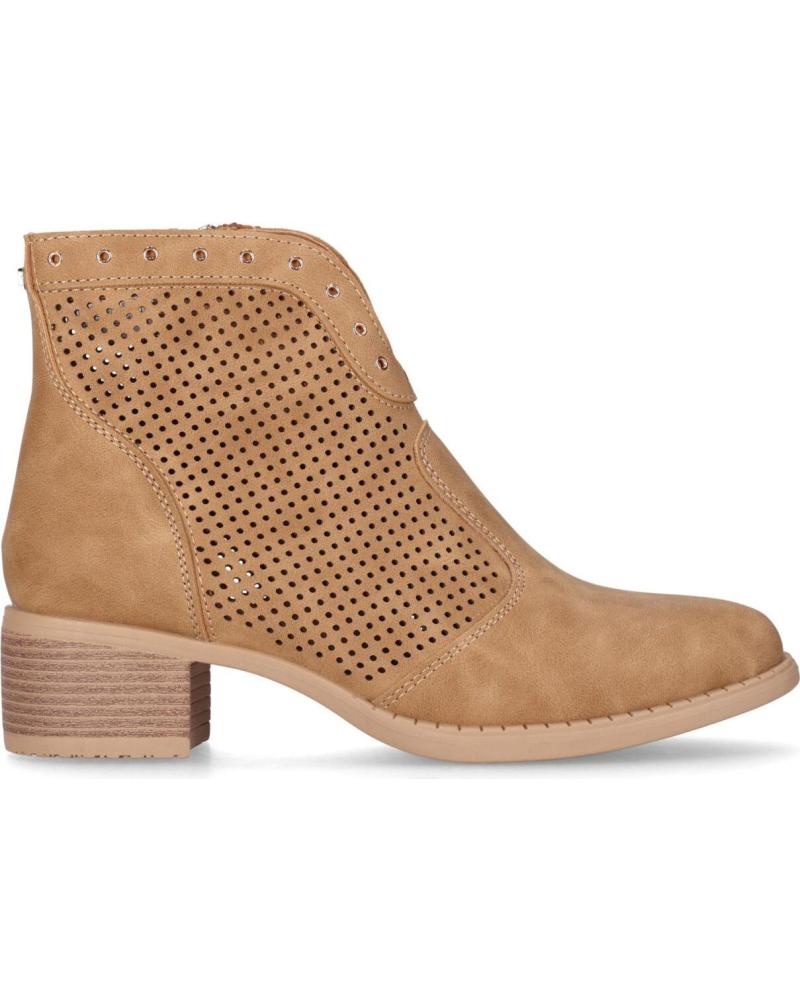 CHIKA10 BOTINES RAMBLA 08 EN PIEL TROQUELADA CUERO-TAN